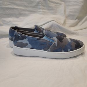 Vionic Mahoney Avery Camo Pro slip on sneakers